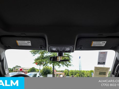 Used 2020 Chevrolet Silverado 1500 LT RWD image 40