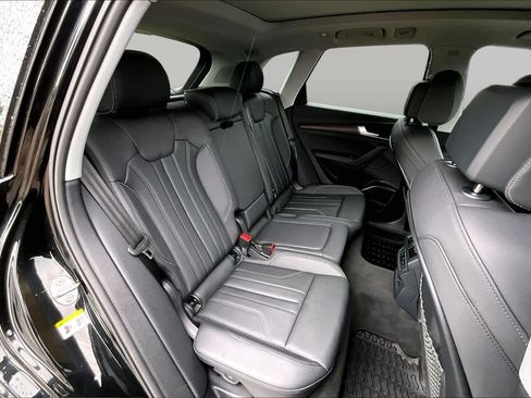 Used 2025 Audi Q5 2.0T Premium Plus AWD/4WD image 21