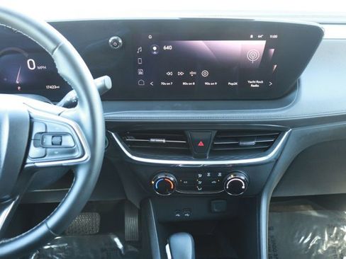 Used 2025 Buick Encore GX Preferred image 15