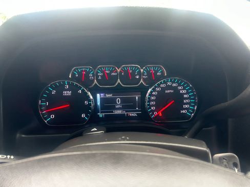 Used 2018 Chevrolet Silverado 1500 LT w/ All Star Edition AWD/4WD image 5