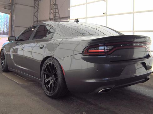 Used 2018 Dodge Charger R/T image 5