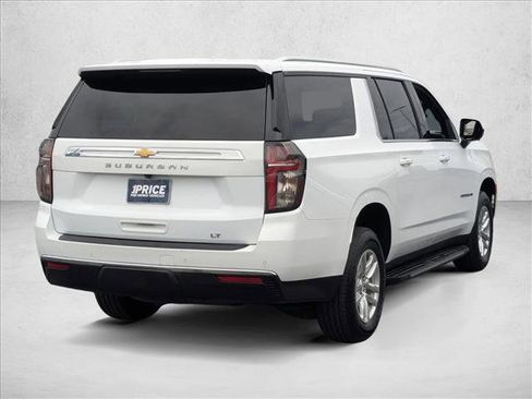 Used 2023 Chevrolet Suburban LT image 5