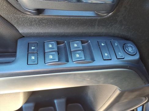 Used 2018 Chevrolet Silverado 1500 LT w/ All Star Edition image 26