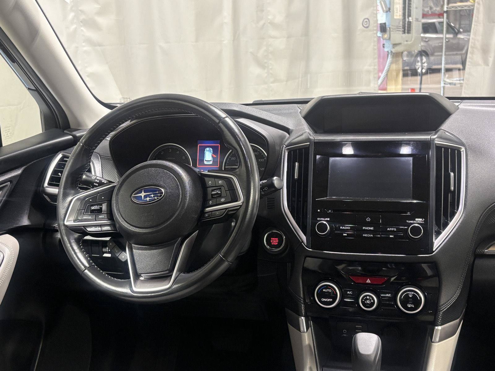 Used 2020 Subaru Forester Premium AWD/4WD image 4