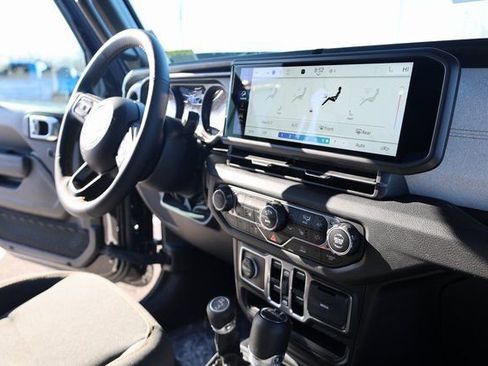 New 2025 Jeep Gladiator Sport image 26