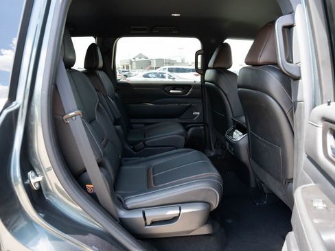Used 2025 Nissan Armada SL w/ Captain's Chari Seat Package RWD image 21