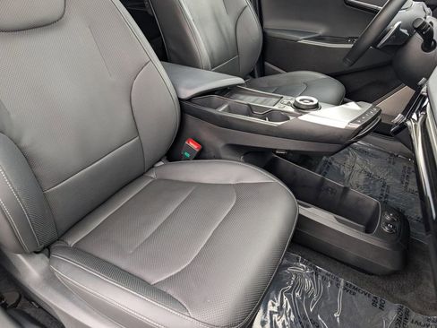 Certified 2024 Kia EV6 Wind image 22