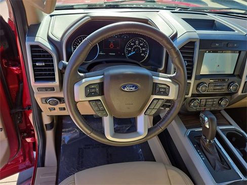 Used 2019 Ford F150 Lariat image 34