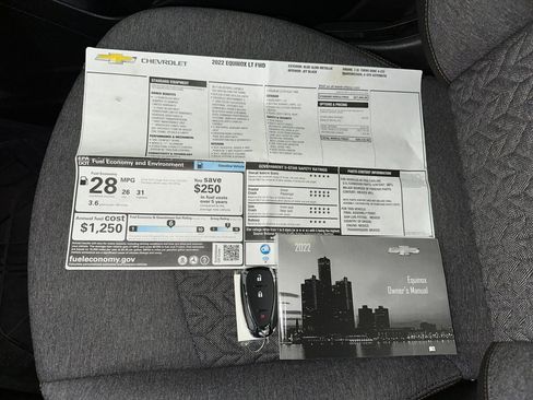 Used 2022 Chevrolet Equinox LT w/ LPO, Floor Liner Package image 15
