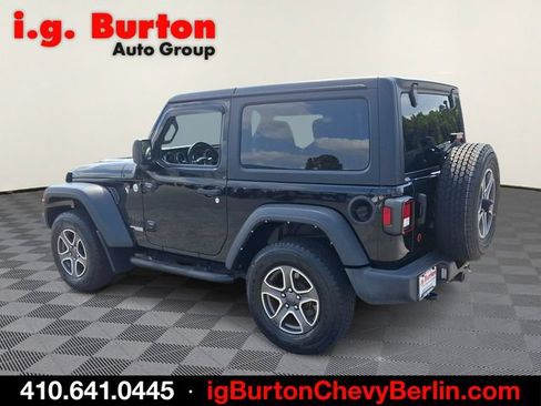 Used 2021 Jeep Wrangler Sport AWD/4WD image 4