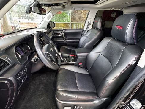 Certified 2024 Toyota 4Runner TRD Off-Road Premium w/ Moonroof Package AWD/4WD image 24