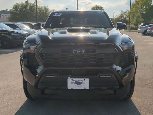 Used 2025 Toyota Tacoma TRD Sport w/ TRD Sport Upgrade Package AWD/4WD image 8