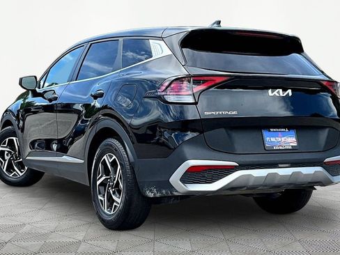 Used 2025 Kia Sportage LX FWD image 5