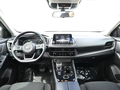 Used 2024 Nissan Rogue S AWD/4WD image 22