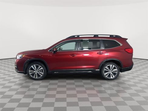 Used 2022 Subaru Ascent Limited w/ Technology Package AWD/4WD image 4