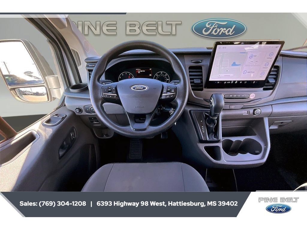 Used 2022 Ford Transit 350 XLT RWD image 5