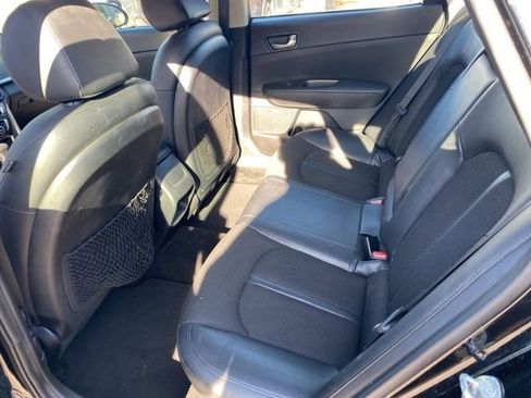Used 2019 Kia Optima S w/ S Panoramic Sunroof Package image 9