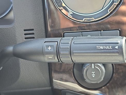 Used 2016 Ford F350 Platinum w/ Snow Plow Prep Package image 30