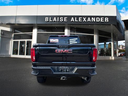 Used 2022 GMC Sierra 3500 Denali AWD/4WD image 4
