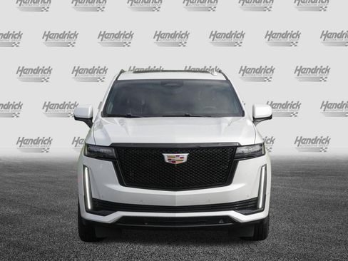 Used 2022 Cadillac Escalade Sport Platinum w/ Heavy-Duty Trailer Package AWD/4WD image 3