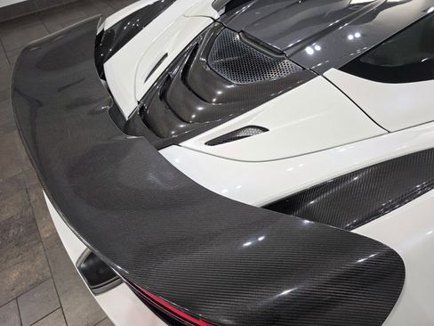 Used 2020 McLaren 720S Performance image 18