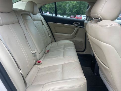 Used 2013 Lincoln MKS FWD image 13