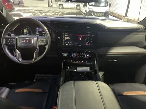 Used 2023 GMC Sierra 1500 AT4 image 21