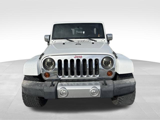 Used 2012 Jeep Wrangler Unlimited Sahara w/ Connectivity Group AWD/4WD image 8