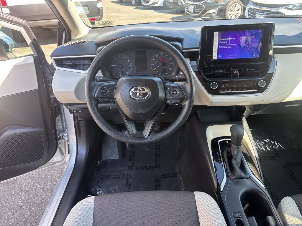 Used 2025 Toyota Corolla LE FWD image 13