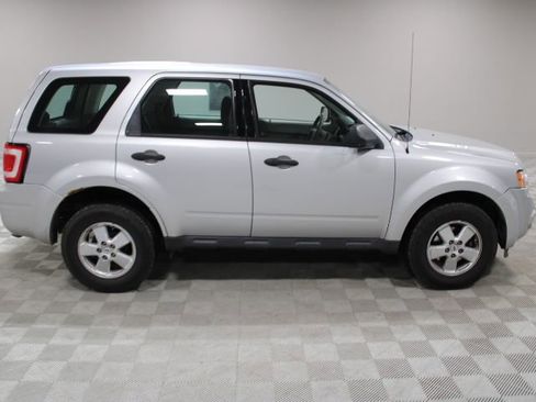 Used 2011 Ford Escape XLS w/ 101A Rapid Spec Order Code image 8