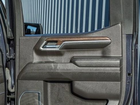 Used 2022 GMC Sierra 1500 Elevation image 39