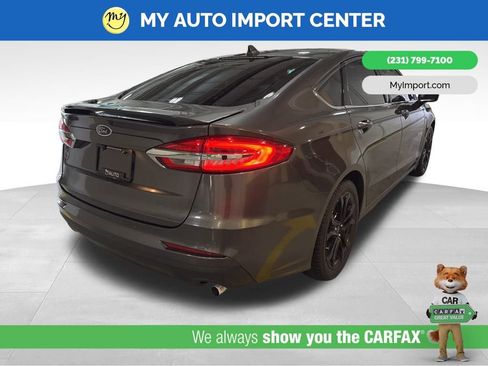 Used 2019 Ford Fusion SE w/ Equipment Group 151A image 7