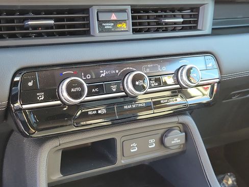 New 2026 Honda Pilot Touring image 29