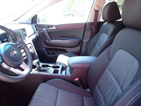 Used 2020 Kia Sportage LX AWD/4WD image 14