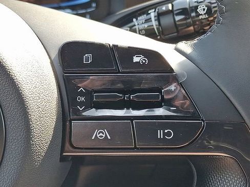 New 2026 Hyundai Elantra Sport FWD image 12