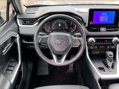 Used 2024 Toyota RAV4 XLE w/ Weather Package AWD/4WD image 5