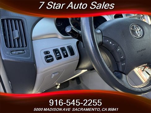 Used 2006 Toyota Highlander Limited image 8