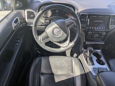Used 2019 Jeep Grand Cherokee Limited image 12
