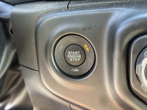 Used 2022 Jeep Wrangler Unlimited Sport AWD/4WD image 25