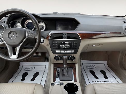 Used 2014 Mercedes-Benz C 300 4MATIC Sedan image 17