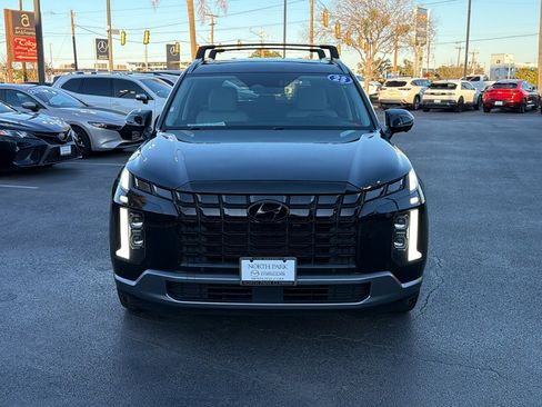 Used 2023 Hyundai Palisade SEL image 3