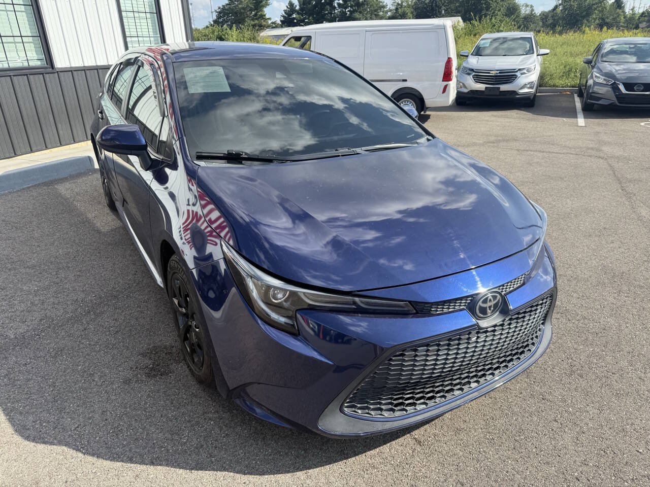 Used 2021 Toyota Corolla LE FWD image 4
