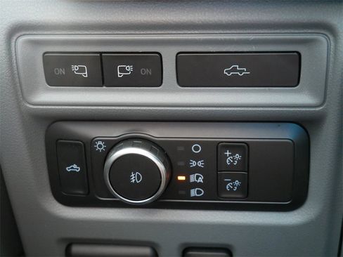 Certified 2022 Ford F150 Lariat w/ Trailer Tow Package image 25