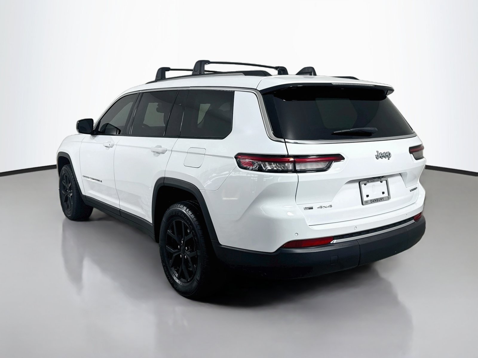 Used 2022 Jeep Grand Cherokee L Limited AWD/4WD image 3