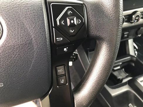 Used 2020 Toyota Tacoma SR w/ SX Package AWD/4WD image 18