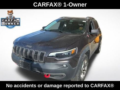 Used 2019 Jeep Cherokee Trailhawk w/ Cold Weather Group image 3