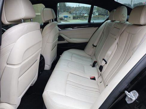 Used 2017 BMW 530i image 21