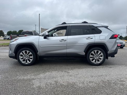 Used 2025 Toyota RAV4 XLE Premium FWD image 3