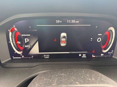 Used 2025 Nissan Rogue SL image 10