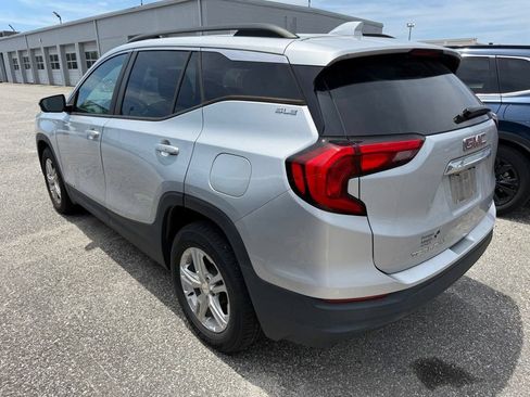 Used 2021 GMC Terrain SLE w/ Driver Convenience Package AWD/4WD image 5